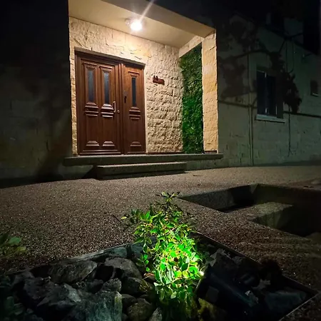 Le Avra Montis Galáta