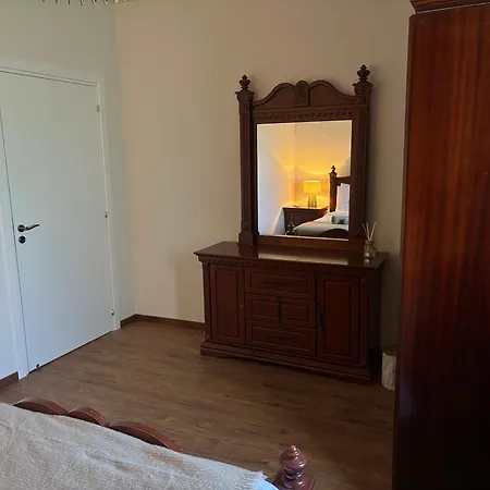 Le Avra Montis Nyaraló Galáta